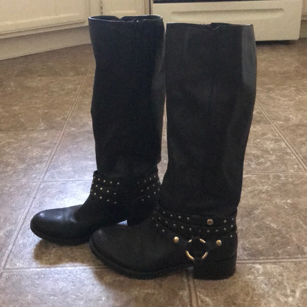 Nine West boots with gold accent